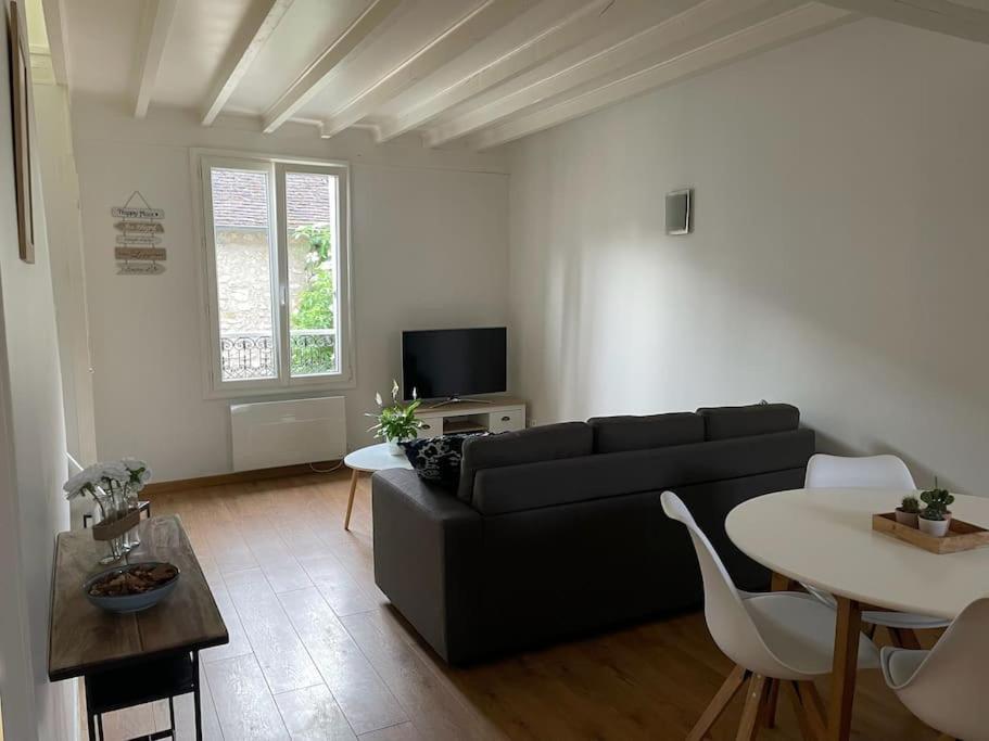 Tiny Paradise - 2 Bedrooms Apartment Montigny-sur-Loing Exterior photo