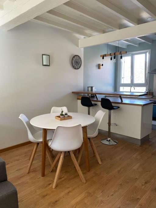 Tiny Paradise - 2 Bedrooms Apartment Montigny-sur-Loing Exterior photo